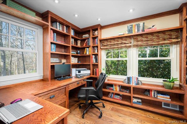 14 Crossways, Chappaqua, NY 10514
