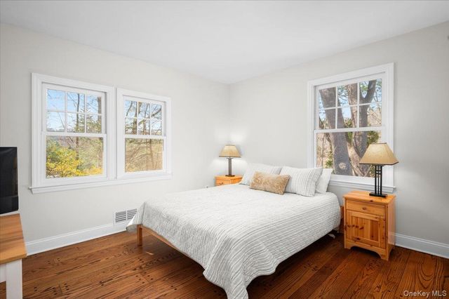 14 Crossways, Chappaqua, NY 10514