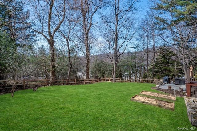 14 Crossways, Chappaqua, NY 10514