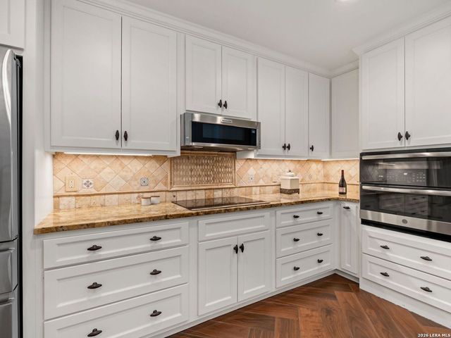 3439 HUNTERS RUN ST, San Antonio, TX 78230