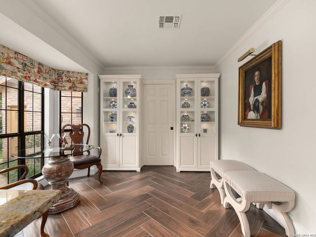 3439 HUNTERS RUN ST, San Antonio, TX 78230