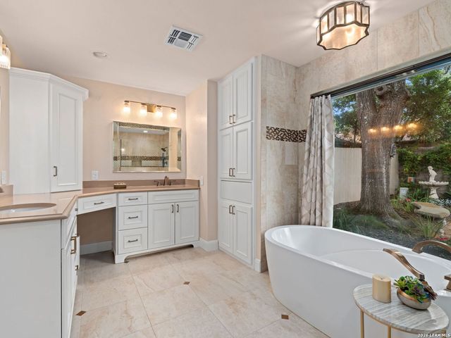 3439 HUNTERS RUN ST, San Antonio, TX 78230