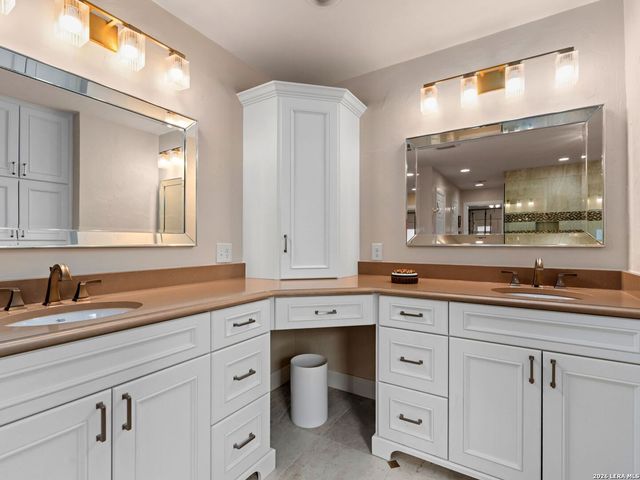 3439 HUNTERS RUN ST, San Antonio, TX 78230