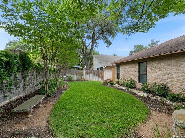 3439 HUNTERS RUN ST, San Antonio, TX 78230
