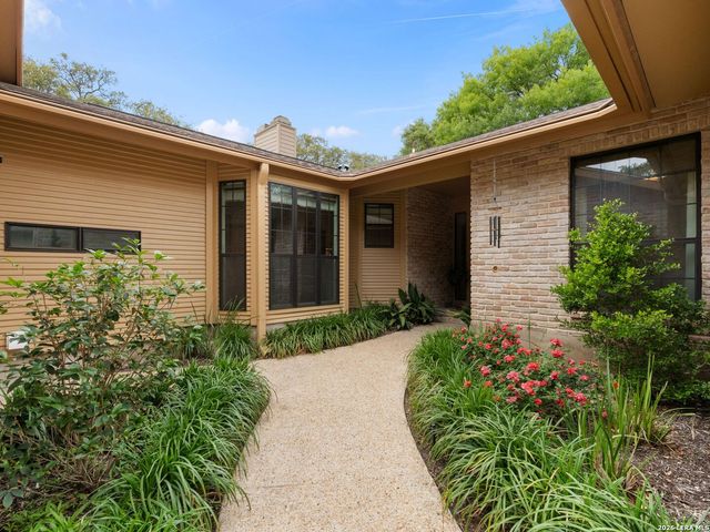 3439 HUNTERS RUN ST, San Antonio, TX 78230
