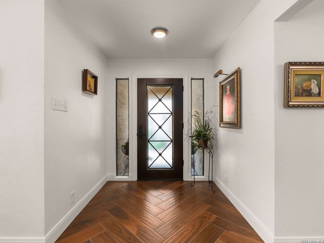 3439 HUNTERS RUN ST, San Antonio, TX 78230