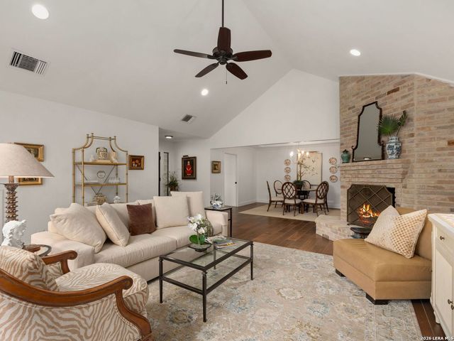 3439 HUNTERS RUN ST, San Antonio, TX 78230