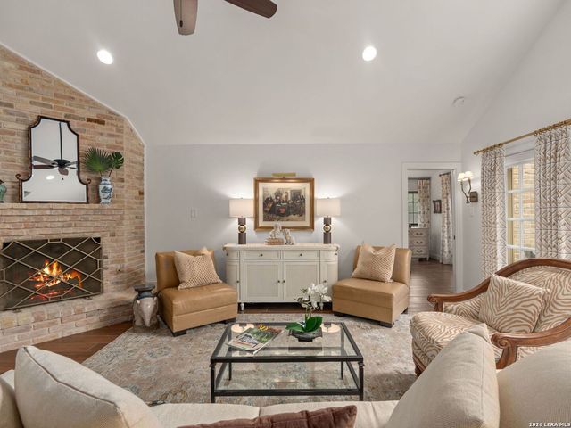 3439 HUNTERS RUN ST, San Antonio, TX 78230