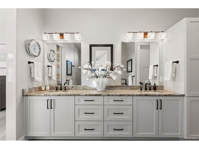 3747 Bears Den Ct, Sedalia, CO 80135