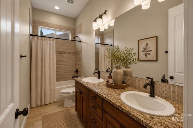 3494 S Sugar Loaf Pl, Eagle, ID 83616