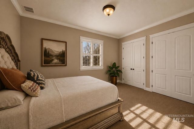 3494 S Sugar Loaf Pl, Eagle, ID 83616