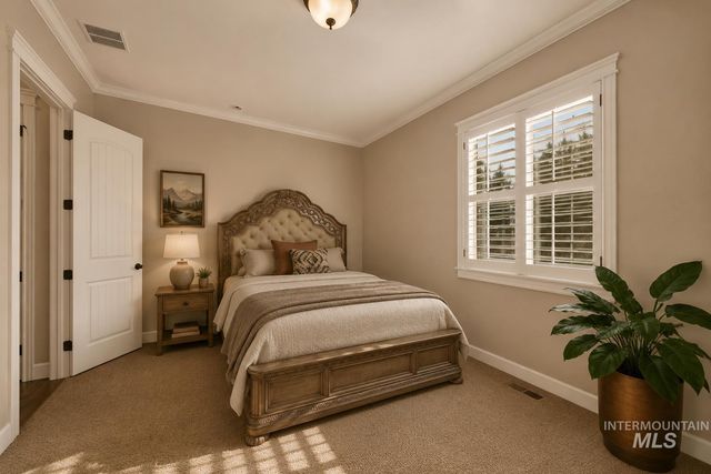 3494 S Sugar Loaf Pl, Eagle, ID 83616