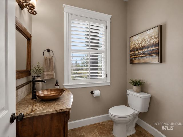 3494 S Sugar Loaf Pl, Eagle, ID 83616