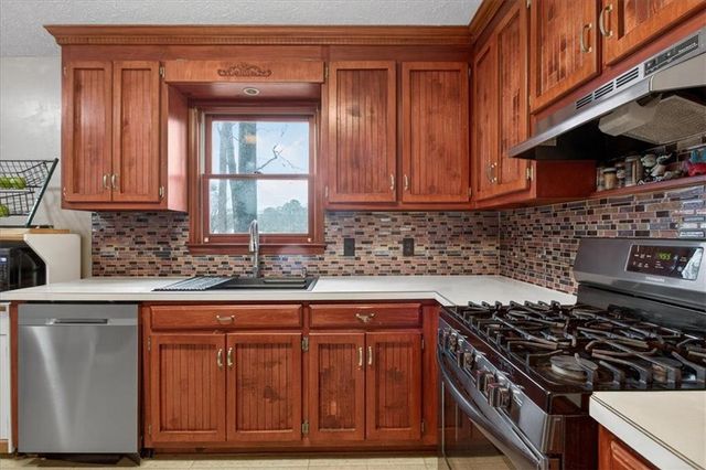 1029 Laurel Lake Drive, Ball Ground, GA 30107