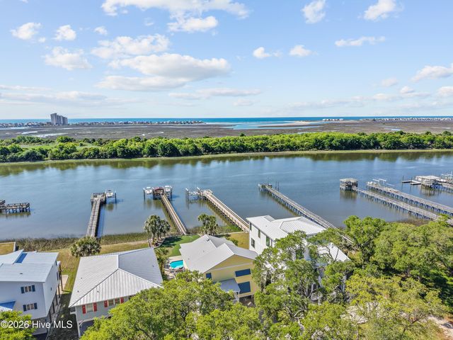 2024 Camelot Drive SW, Ocean Isle Beach, NC 28469