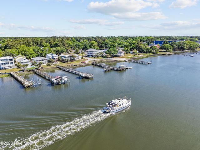 2024 Camelot Drive SW, Ocean Isle Beach, NC 28469