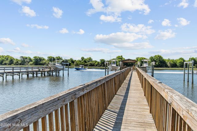 2024 Camelot Drive SW, Ocean Isle Beach, NC 28469