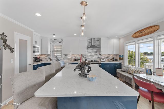 2024 Camelot Drive SW, Ocean Isle Beach, NC 28469