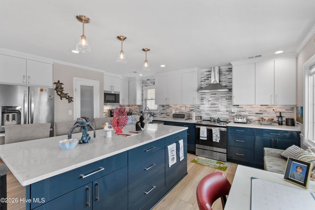 2024 Camelot Drive SW, Ocean Isle Beach, NC 28469