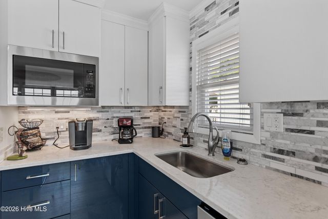 2024 Camelot Drive SW, Ocean Isle Beach, NC 28469