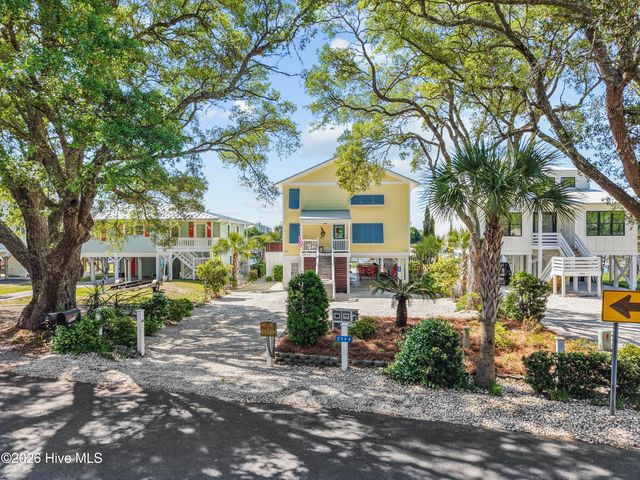 2024 Camelot Drive SW, Ocean Isle Beach, NC 28469