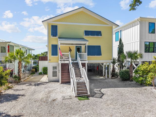 2024 Camelot Drive SW, Ocean Isle Beach, NC 28469