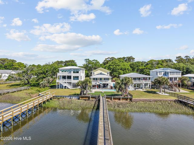 2024 Camelot Drive SW, Ocean Isle Beach, NC 28469