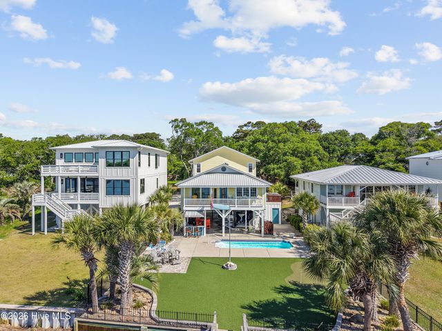 2024 Camelot Drive SW, Ocean Isle Beach, NC 28469