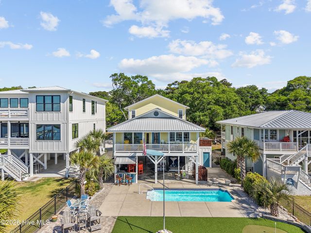 2024 Camelot Drive SW, Ocean Isle Beach, NC 28469