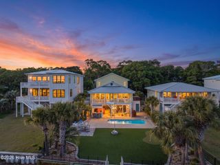 2024 Camelot Drive SW, Ocean Isle Beach, NC 28469