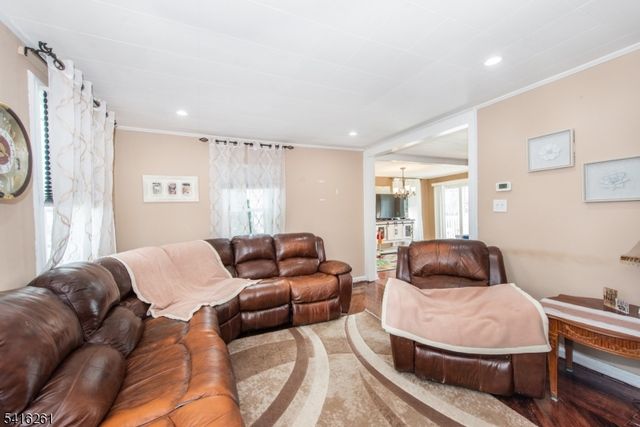108 Walnut St, Bloomfield Twp., NJ 07003