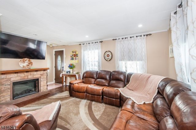108 Walnut St, Bloomfield Twp., NJ 07003