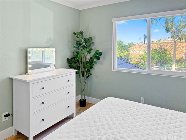 16955 Lake Knoll, Riverside, CA 92503