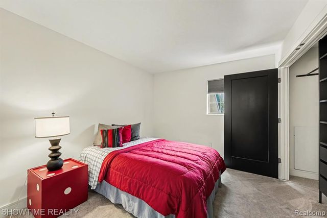 42160 Woodward Avenue 39, Bloomfield Hills, MI 48304