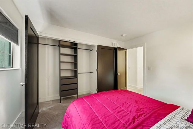 42160 Woodward Avenue 39, Bloomfield Hills, MI 48304