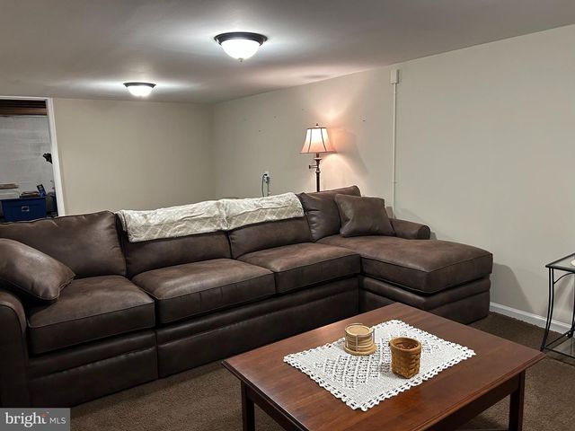 259 HOFFMAN RD, Gettysburg, PA 17325