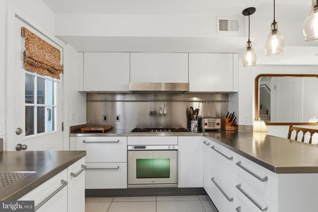 2721 O ST NW, Washington, DC 20007