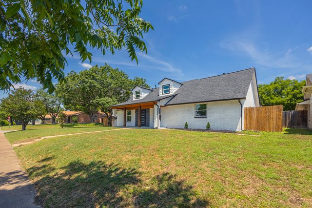 703 E Center Street E, Duncanville, TX 75116
