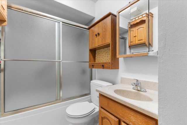 900 Villa Park DRIVE, West Bend, WI 53090