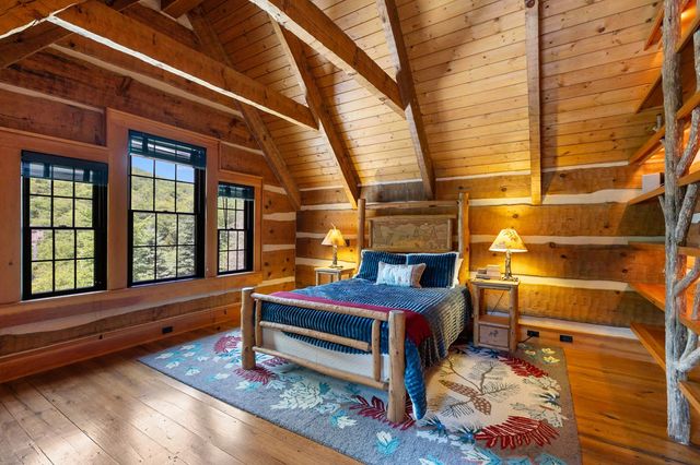 62 Moon Shadow Drive M4 & M5, Ludlow, VT 05149