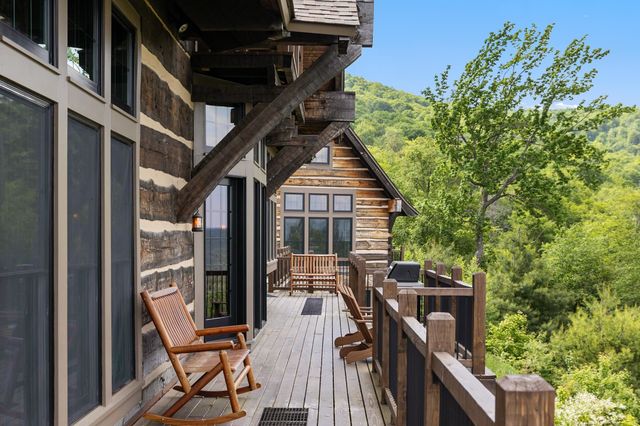 62 Moon Shadow Drive M4 & M5, Ludlow, VT 05149