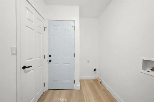 2115 S Redondo, Los Angeles, CA 90016