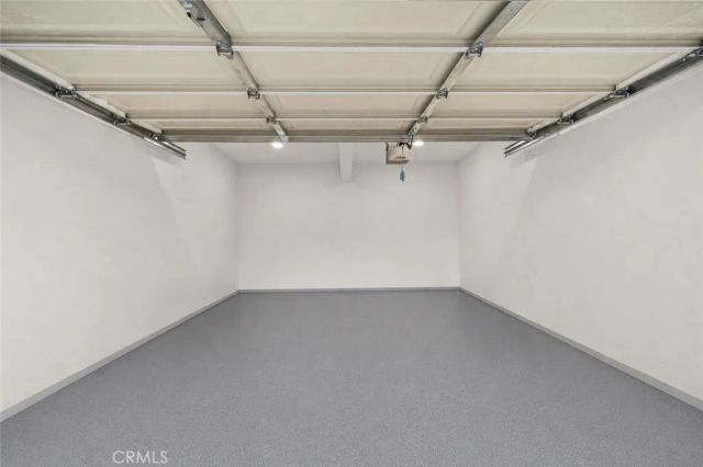 2115 S Redondo, Los Angeles, CA 90016