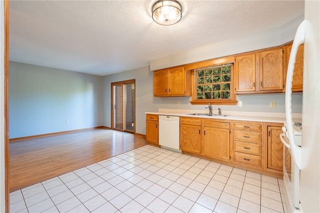 108 Unity Sq, Unity Twp, PA 15601