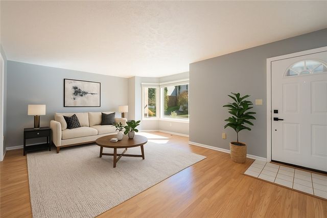 108 Unity Sq, Unity Twp, PA 15601