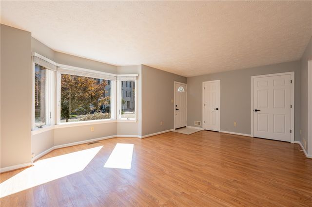 108 Unity Sq, Unity Twp, PA 15601