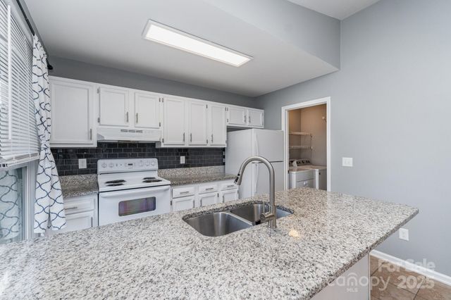 5201 Poplar Springs Drive, Charlotte, NC 28269