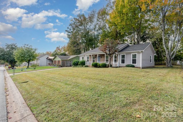 5201 Poplar Springs Drive, Charlotte, NC 28269