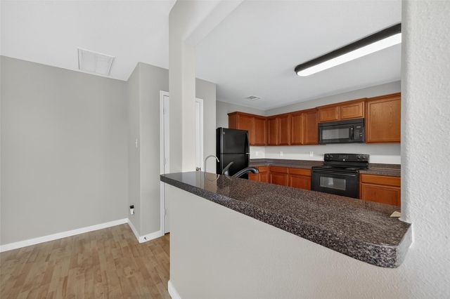 7023 Rosebud Hollow Lane, Richmond, TX 77469