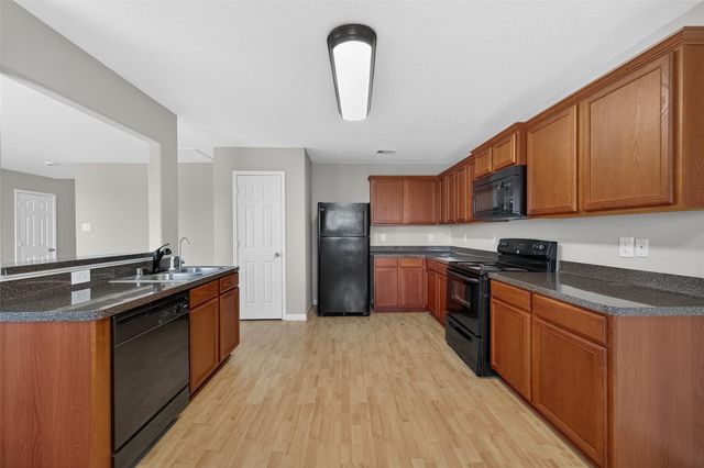 7023 Rosebud Hollow Lane, Richmond, TX 77469